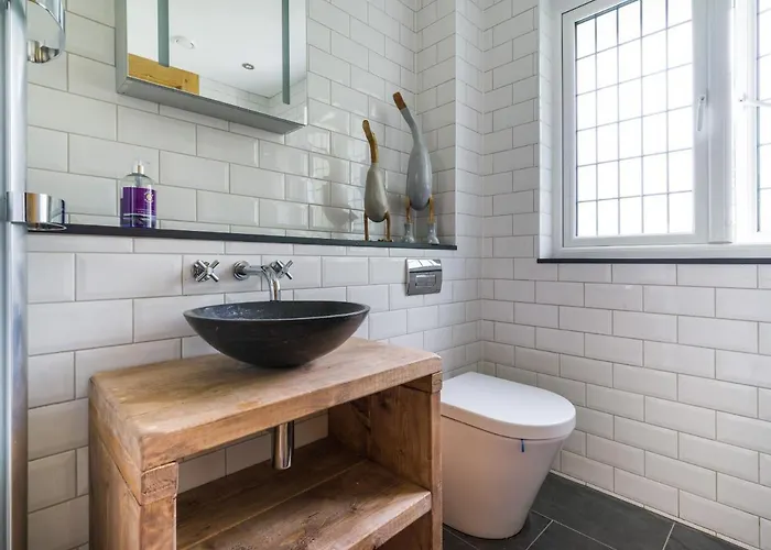 Fellside * Windermere